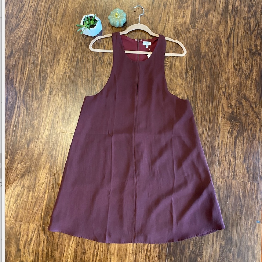 Tobi Keyhole Swing Dress